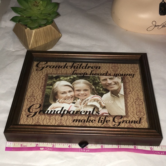 Grandchildren keep hearts young grandparents make life grand 6 x 4 photo frame - Picture 10 of 17